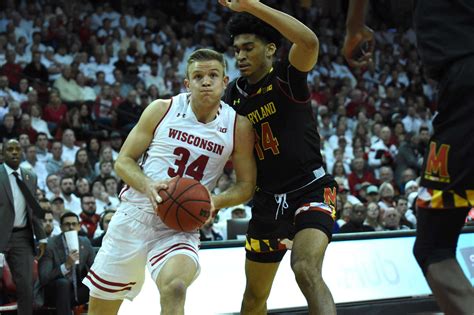 Mens Basketball Red Belt Mentality Inspires Badgers To Second Half