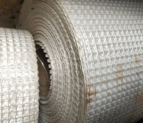 Plain White 145 GSM Fiberglass Mesh Packaging Type Roll 7019 At