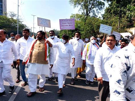 Free Photo Telangana Congress Leaders Detained During Protest In Hyderabad