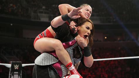 Raw Womens Champion Ronda Rousey Def Nia Jax Wwe