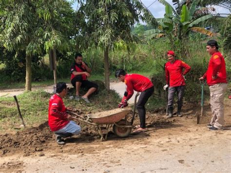 PPI Kukar Bersama Balakarcana Awang Long Bersihkan Sedimentasi Tanah