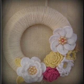 Pin By Kathy Cashatt On Crochet Flowers And Leaves Crochet Wreath