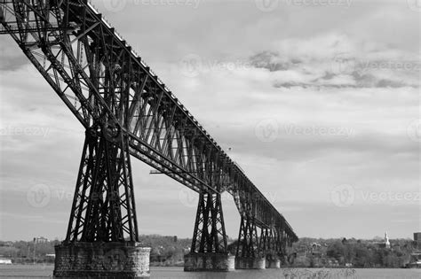 Poughkeepsie Railroad Bridge 790653 Stock Photo at Vecteezy