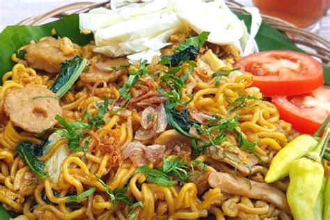 Resep Mie Goreng Jawa Ala Pedagang Kaki Lima Nikmatnya Dijamin Bikin