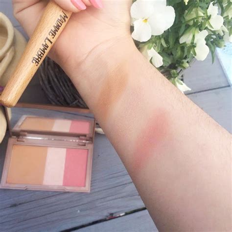 Kosti Naked Blushed Urban Decay