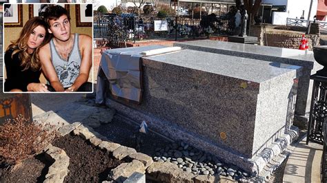 Lisa Marie Presley S Sarcophagus Pictured As She S Set To Be Buried