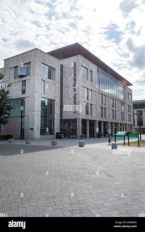 Campus buildings hi-res stock photography and images - Alamy