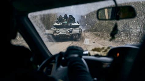 Germany Us Agree To Send Battle Tanks To Ukraine Reports Russia