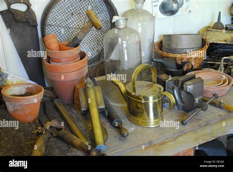 Banco De Trabajo Jardineros Fotograf As E Im Genes De Alta Resoluci N