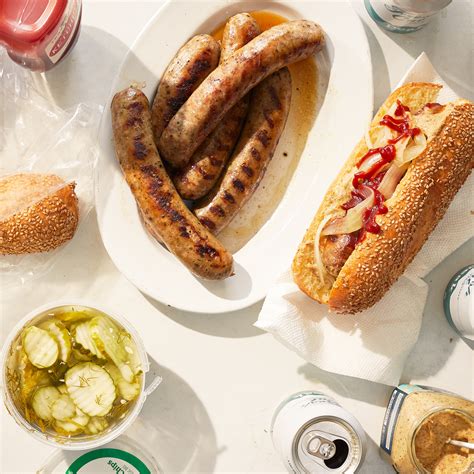 How Long to Boil Brats in Beer - Lafianna.com
