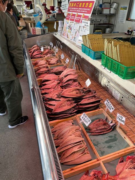 【ヒモノ食堂 四日市食堂】朝7時から営業「自分で選ぶヒモノ定食」で極上の朝ご飯。｜ウニ王子