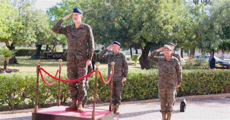 El Rey visita la Base Militar Jaime I de Bétera