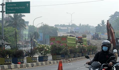 Foto Imbas Rehabilitasi Flyover Cibodas Di Tutup BANTEN AKTUAL