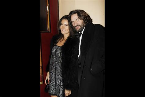 Vid O Fr D Ric Beigbeder Et Sa Compagne Lara Lors De La Soir E D