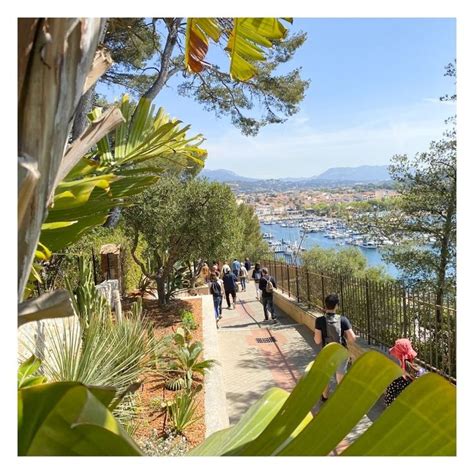 Sanary Tourisme on Instagram LA MONTÉE DES ORATOIRES Connaissez