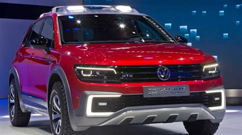 Volkswagen llama a revisión a 700 000 todoterreno Tiguan y Touran por