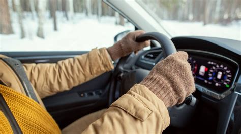 Potro Nja Goriva Zimi Za To Automobili Tro E Vi E Na Niskim