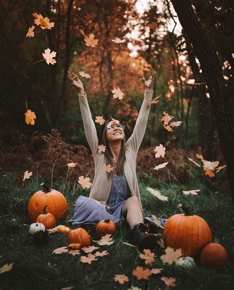 15 Fall Photoshoot Ideas To Get Some Serious Inspo Society19