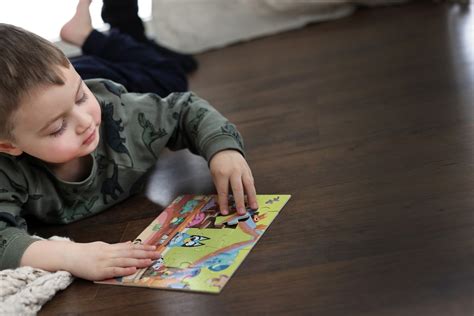 Köp Bluey Träpussel 20 bitar på babyland se