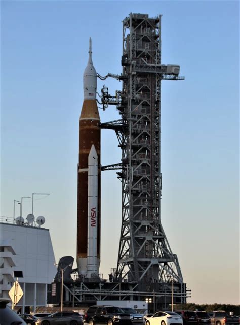 Maiden Nasa Sls Mega Moon Rocket Rolls Out To Ksc Launch Pad For