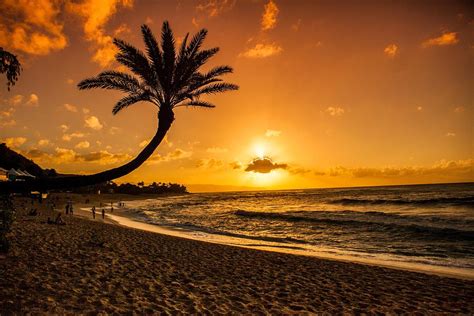 Hawaiian Sunset on Sunset Beach Photograph by Anthony Quintano - Fine ...