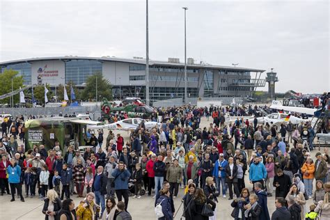 Der RLG feiert wieder Großes Flughafenfest am Flughafen Rostock Laage