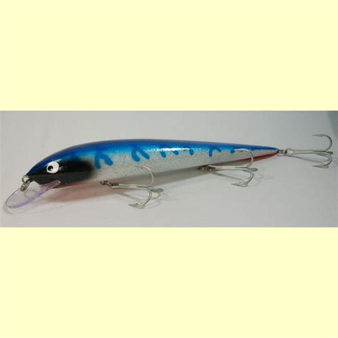 Invincible Floating 25 cm - 128 - NILS MASTER, Spinnerundco - Wobbler ...