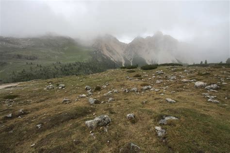 Travelmarx Alta Badia And Val Gardena Eight Hikes In The Dolomites