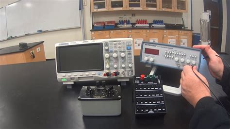 Oscilloscope With Rc Circuit Setup Siglent 1102x Youtube