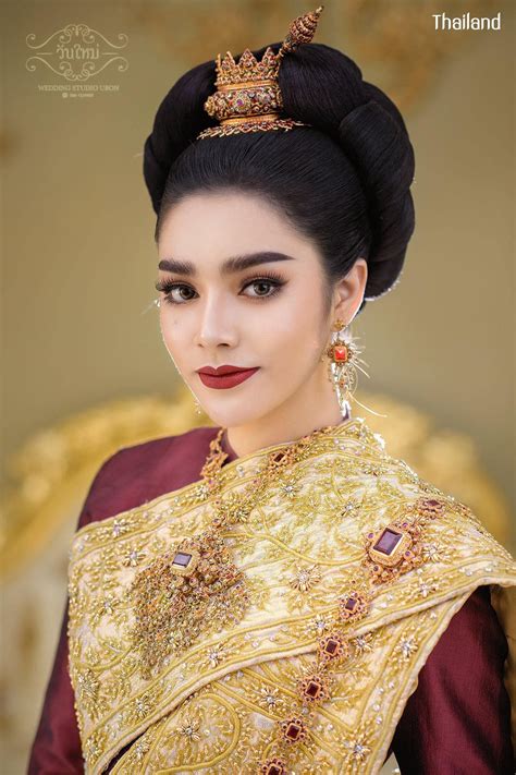 Thailand 🇹🇭 Thai National Costume Thai Siwalai Dress ในปี 2021