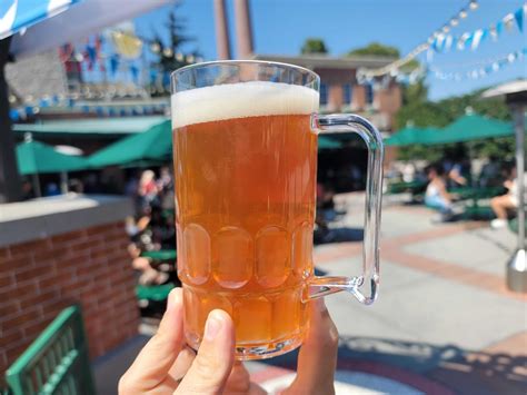 Review Dufftoberfest Begins At Universal Studios Hollywood With