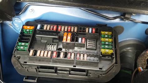 Bmw 1 Series Fuse Box Location