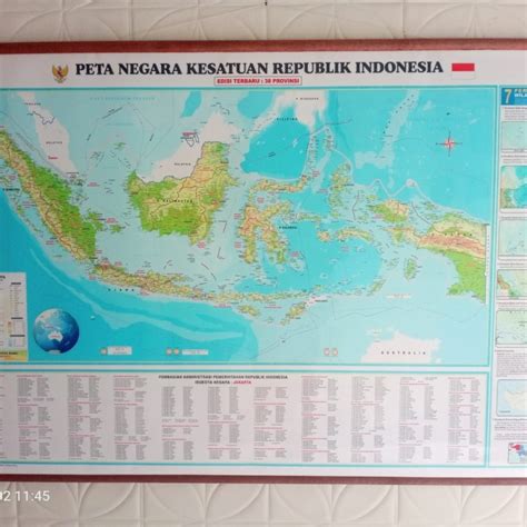 Jual Peta Indonesia Sedang 38 Provinsi Bingkai Kayu - Kota Bandung - Griya Pendidikan | Tokopedia