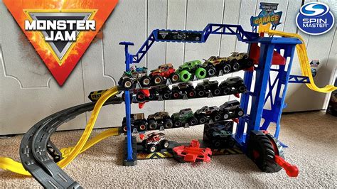 SPIN MASTER MONSTER JAM GARAGE PLAYSET YouTube