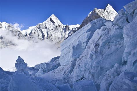 Khumbu Icefall - Elia Saikaly - Adventurer - Filmmaker - Speaker