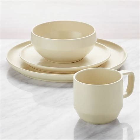 Visto 4 Piece Cream Stoneware Dinnerware Set Crate And Barrel Uae