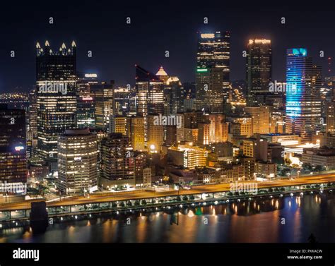 Pittsburgh skyline at night Stock Photo - Alamy