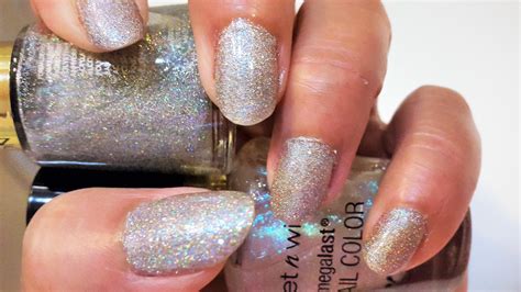 My Favorite Nail Polishes For Winter Revlon 765 Holographic Pearls