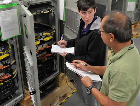 Who is a systems administrator and how much do they make? (Complete ...