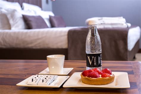 Бесплатная прачечная Бесплатный завтрак Бесплатная парковка - V Hotel
