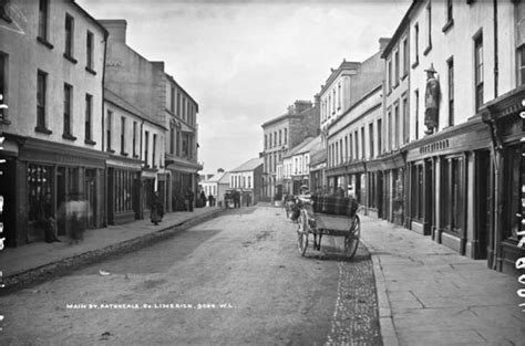 50 Amazing Photographs Capture Street Scenes of the Munster Region ...