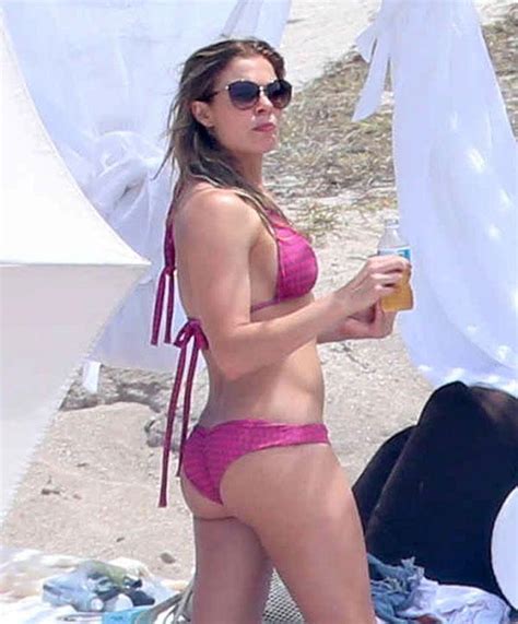 Leann Rimes Shows Off Flawless Bikini Body Singer Shines In Sexy