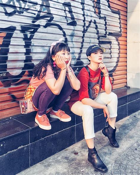 Hot girl hot boy Việt Bùi Tiến Dũng khoe quà fan tặng 2sao