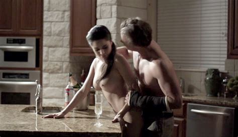 Naked Darlen Escobar In Circle Of Pain