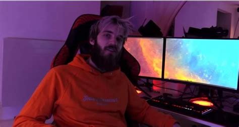 PewDiePie Complete Gaming Setup – 2022 | TechDuffer