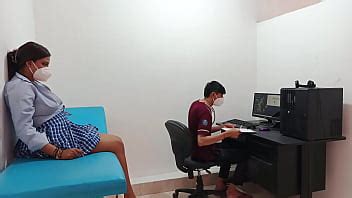 Perverted Doctor Fucks Pussy Of Horny 18 Year Old Teenager XVIDEOS