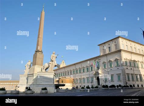 Obelisco Del Quirinale Immagini E Fotografie Stock Ad Alta Risoluzione