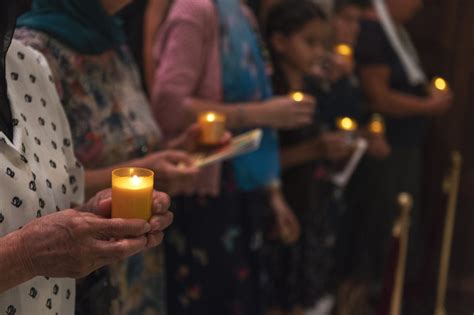 Slujba Prohodului Maicii Domnului la Catedrala Patriarhală Basilica ro