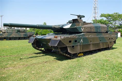 File:JGSDF Type10 tank 20120527-11.JPG - Wikipedia