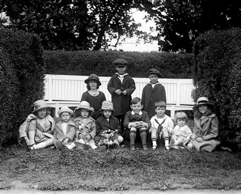 Cabinet children: 1922 | Shorpy Old Photos | Framed Prints